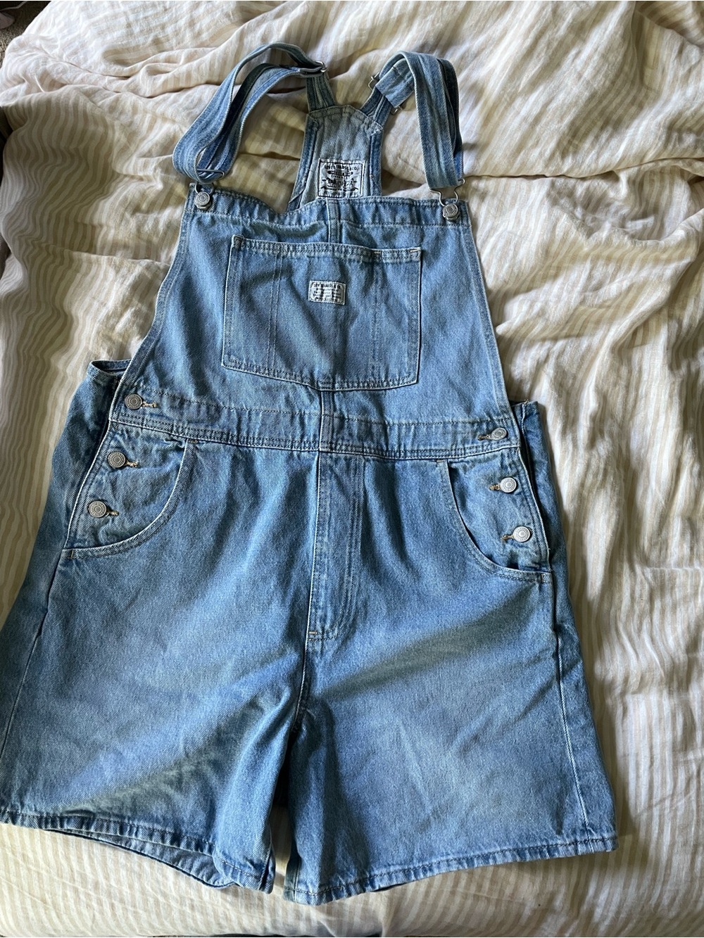 Levi’s Light Wash Denim Short Overalls